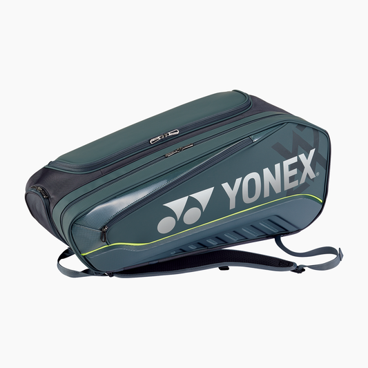 Yonex x Viktor Axelsen Expert Racquet Bag 6 PCS BA02526VA